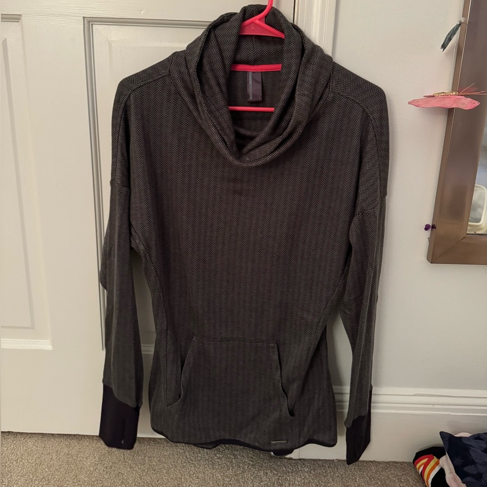 marika houndstooth pullover